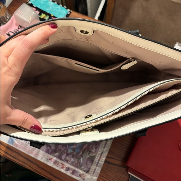 Kate Spade purse - Picture 2 of 4